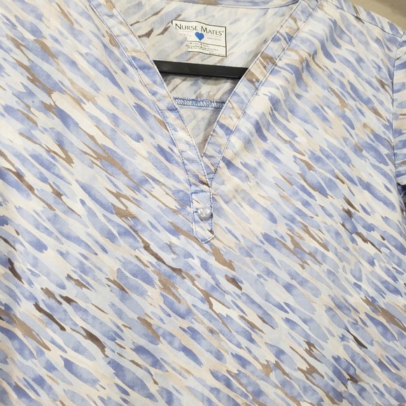 Nurse Mates Ceil Blue Watercolor Print Navy Blue Scrub Tops (2) Small - Picture 5 of 11